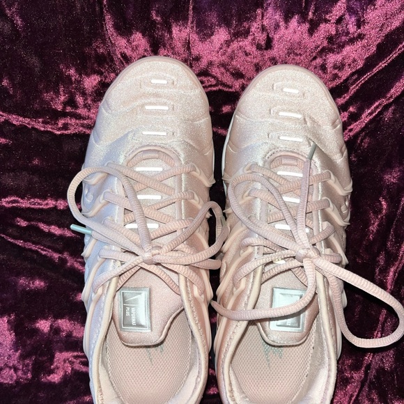 COPY - Nike air vapormax plus - Picture 3 of 4